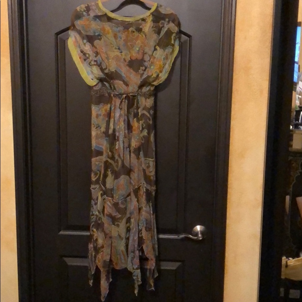 Dress - Picture 2 of 4
